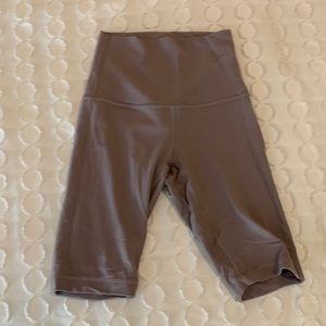 LULU LEMON BIKER SHORTS